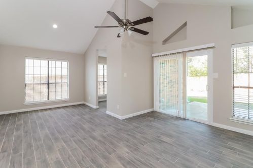 10730 Tall Oak Dr, Fort Worth TX  76108-3756 exterior