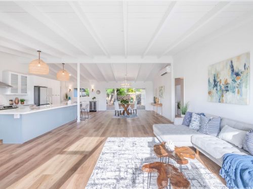 1346 Nehoa St, Honolulu HI  96822-3074 exterior