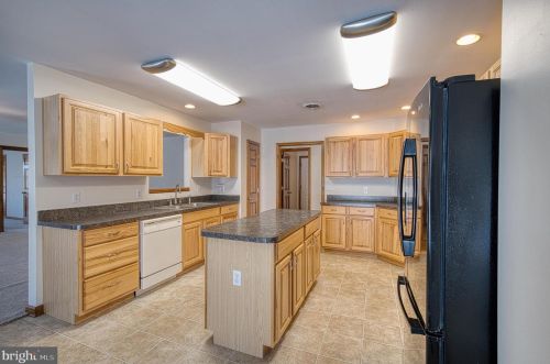 345 Journey Ln, Berkeley Springs WV exterior