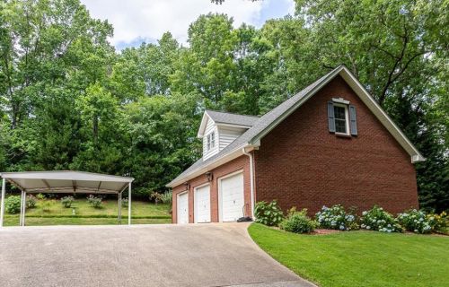 673 Billings Farm Ln, Holly Springs, GA 30115-4156