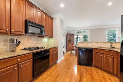 1668 Emory Place Dr, Atlanta GA  30329-4716 exterior