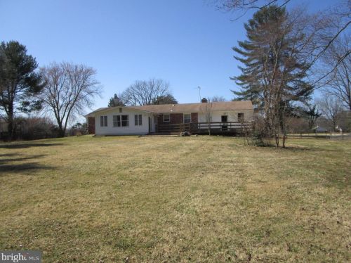 2130 Briggs Chaney Rd, Silver Spring MD 20905-4506 exterior