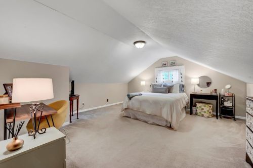 1383 Juliet Ave, Saint Paul MN  55105-2502 exterior