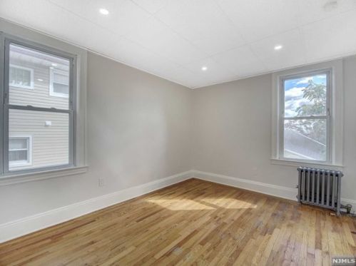 178 Wood Ridge St, Wood-Ridge NJ  07075-1810 exterior