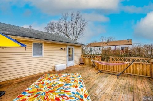 41 Justice St, Piscataway NJ  08854-5425 exterior
