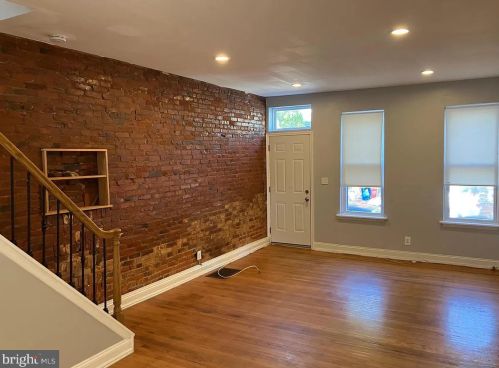 333 Point St, Camden NJ  08102-1639 exterior