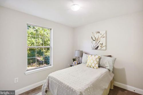 5 London Brg Ct, Silver Spring MD 20906-5713 exterior