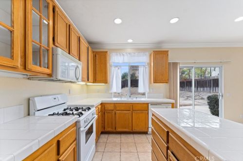 8482 Alexandria St, Riverside CA  92508-8109 exterior