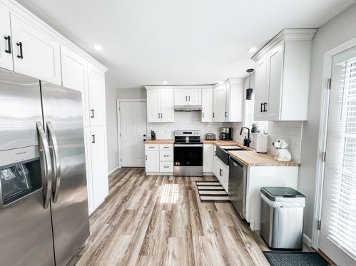 15 Bartlett Meadow Dr, Killingly CT  06241-1847 exterior