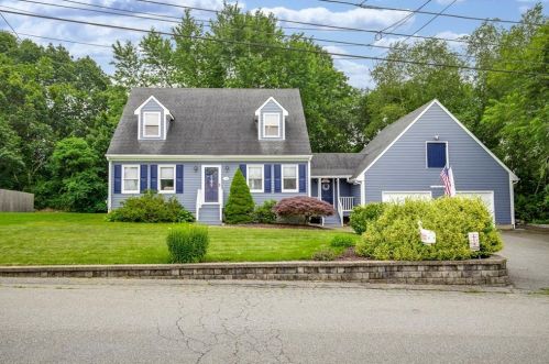 14 Evie Dr, Warren, RI 02885-3815