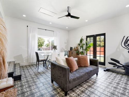 4691 Emerson St, Riverside CA  92506-2008 exterior