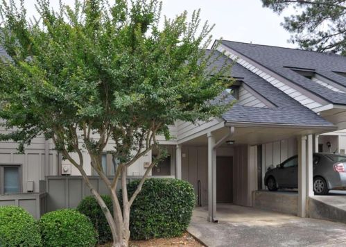2493 Cedar Canyon Rd, Marietta, GA 30067-6696