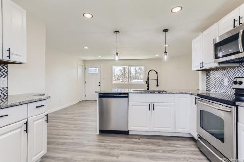 8013 Wyandot St, Denver CO  80221-3851 exterior