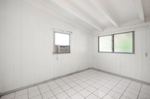 765 Aipo St, Honolulu HI  96825-2525 exterior