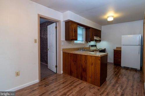 1081 Monticello Ln, Lancaster PA  17603-9410 exterior