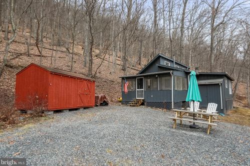 1195 Warden Lake A B Dr, Wardensville WV  26851-8192 exterior