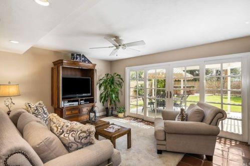 6270 Woodsboro Ave, Anaheim CA  92807-2347 exterior