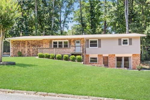 2541 Little John Trl, Marietta, GA 30067-6711