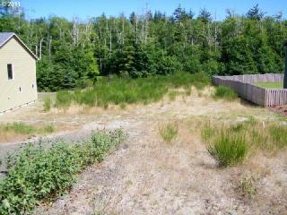 500 Juniper Ave, Warrenton, OR 97146-9737