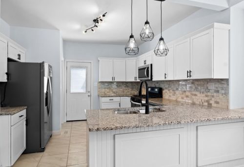 1018 Drackert St, Hammond IN 46320-2602 exterior