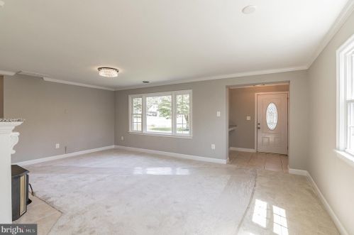 1109 Linden St, Woodbridge, VA 22191-3227