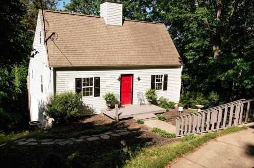 760 Wilshire Pl, Gainesville, GA 30501-3141