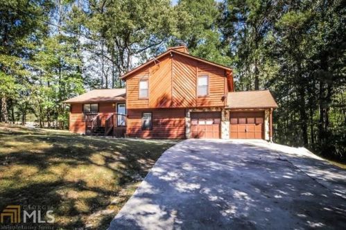 220 Bluebonnet Ct, Atlanta, GA 30349-3764
