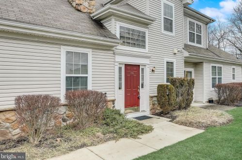 166 Copperfield Dr, Trenton NJ  08648-2583 exterior