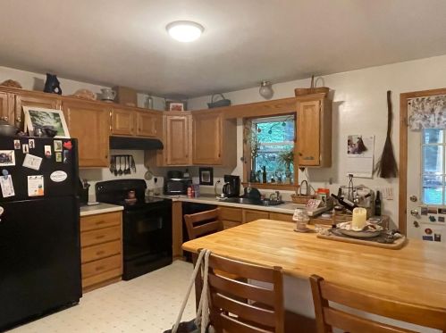 4 Collins Dr, Marlborough, NH 03455-3010