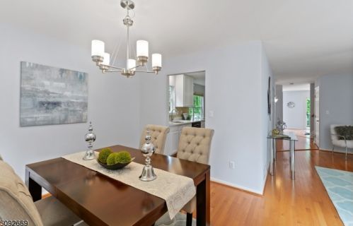 5 Garfield Way, Princeton NJ  08540-1669 exterior