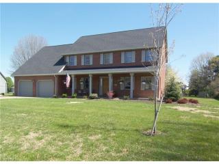 26 Painters Xing, Williamstown WV  26187-1047 exterior