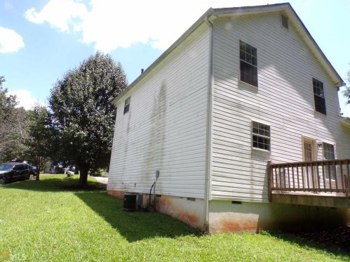 3447 Oak Leaf Ct, Rex GA 30273-2196 exterior