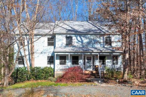 18 River Ridge Dr, Bybee, VA 22963-2044