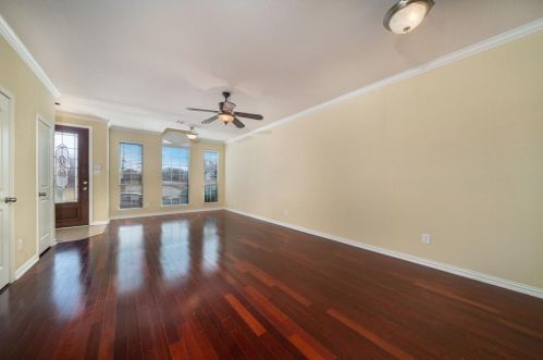 1045 Rodin Ln, Carrollton TX  75006-1546 exterior