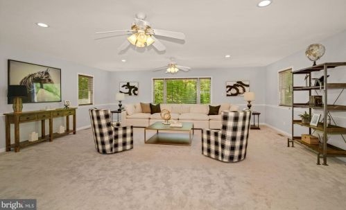 10267 Stillhouse Rd, Delaplane, VA 20144-2146