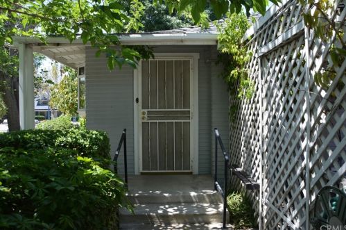 5390 Magnolia Ave, Riverside CA  92506-1250 exterior