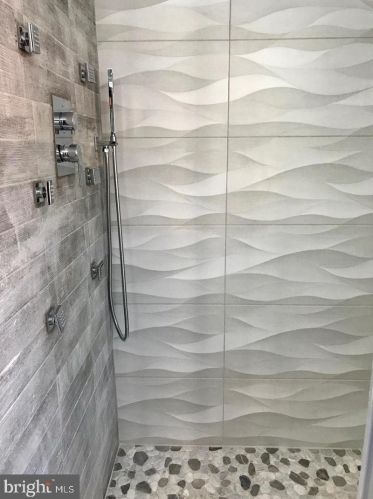 1515 4 St, Philadelphia PA 19148-1303 exterior