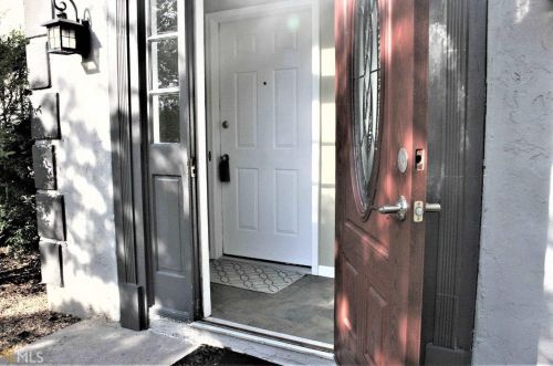 9158 Carroll Manor Dr, Atlanta GA  30350-2012 exterior