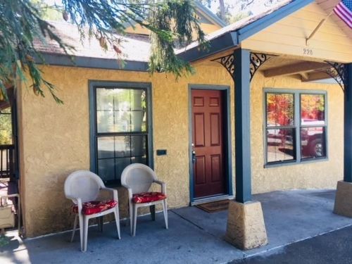 228 Sacramento St, Auburn, CA 95603-5032
