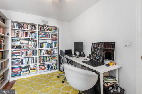 1546 12 St, Philadelphia PA 19148-1002 exterior