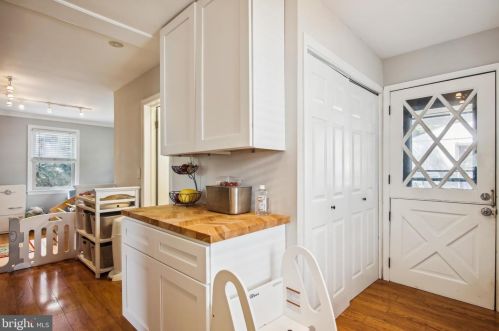 10130 Brookmoor Dr, Silver Spring MD 20901-2712 exterior