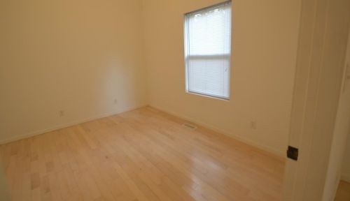 357 Greenwich St, Valpo IN  46383-6529 exterior