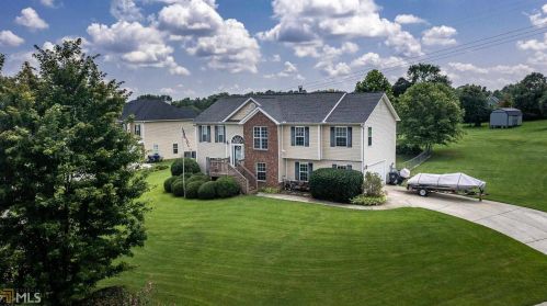 27 Holly Ct, Jefferson, GA 30549-0700