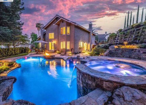 7448 Las Palmas Way, Pleasanton, CA 94568-2777