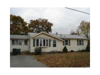 27 Michigan Ave, Warwick, RI 02888-5819