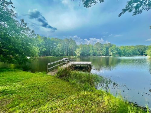 530 Laurel Lake Dr, North Augusta, SC 29860-9285