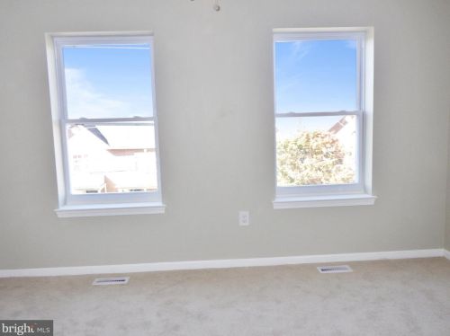 725 44 St, Philadelphia PA 19104-2910 exterior