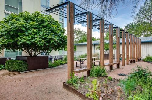 1600 Barton Springs Rd, Austin TX  78704-1081 exterior