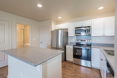 87-1609 Mokila St, Nanakuli, HI 96792