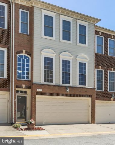 9139 Silvershadow Ct, Lorton, VA 22079-5207